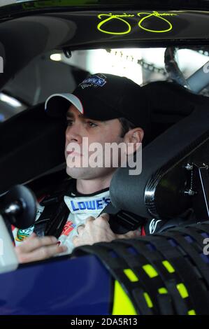 Homestead, États-Unis d'Amérique. 21 novembre 2009. HOMESTEAD, FL - NOVEMBRE 21: Jimmie Johnson apparaît lors de la pratique finale pour le Ford 400 au Homestead Miami Speedway le 21 novembre 2009 à Homestead, Floride personnes: Jimmie Johnson crédit: Storms Media Group/Alay Live News Banque D'Images