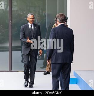 NEWPORT, PAYS DE GALLES, Royaume-Uni - 4 septembre 2014 : le président AMÉRICAIN Barack Obama, le Premier ministre britannique David Cameron et le secrétaire général de l'OTAN Anders Fogh Rasmussen lors du sommet de l'OTAN à Newport (pays de Galles, Royaume-Uni) Banque D'Images