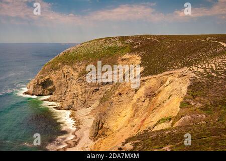 Vue sur les falaises du Cap de la chèvre, dans le Finistère, en Bretagne française Banque D'Images