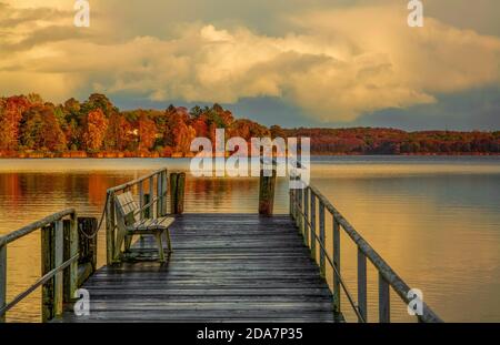 Le meilleur séjour au Kellersee - les belles couleurs de la nature sont tout simplement fantastiques en automne. Banque D'Images