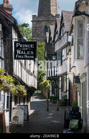 Vue sur Church Lane dans l'ancienne ville marchande de Ledbury, Herefordshire, Royaume-Uni Banque D'Images