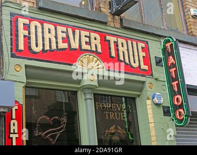 Forever True Tattoo, 23 Cheapside, Liverpool, Merseyside, Angleterre, Royaume-Uni, L2 2DY Banque D'Images