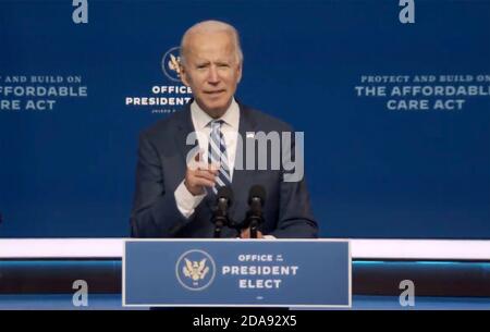 Dans cette image du flux vidéo de la transition présidentielle de Biden, le président élu des États-Unis Joe Biden fait une déclaration sur l'Affordable Care Act au Queen Theatre de Wilmington, Delaware, le mardi 10 novembre 2020. Crédit: Transition présidentielle de Biden via CNP /MediaPunch Banque D'Images