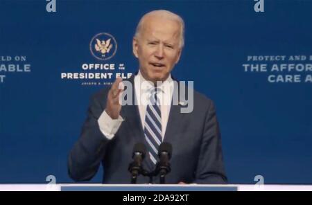 Dans cette image du flux vidéo de la transition présidentielle de Biden, le président élu des États-Unis Joe Biden fait une déclaration sur l'Affordable Care Act au Queen Theatre de Wilmington, Delaware, le mardi 10 novembre 2020. Crédit: Transition présidentielle de Biden via CNP /MediaPunch Banque D'Images