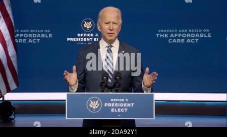 Dans cette image du flux vidéo de la transition présidentielle de Biden, le président élu des États-Unis Joe Biden fait une déclaration sur l'Affordable Care Act au Queen Theatre de Wilmington, Delaware, le mardi 10 novembre 2020. Crédit: Transition présidentielle de Biden via CNP /MediaPunch Banque D'Images