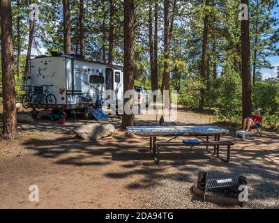 Remorque dans le terrain de camping Mancos State Park, Mancos, Colorado. Banque D'Images