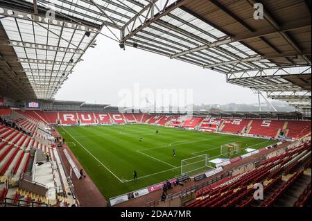 Stade de New York, vue générale. Avant le lancement entre Rotherham United et Preston North End dans le championnat EFL. Banque D'Images