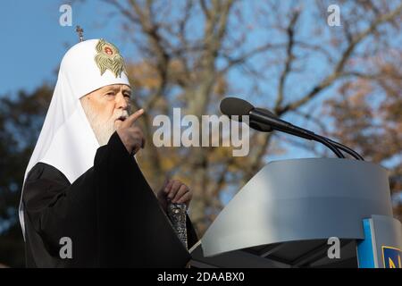 KIEV, UKRAINE - Okt 14, 2018: Primat de l'Eglise orthodoxe ukrainienne du Patriarcat de Kiev, Patriarche de Kiev et de tous les filaret Russie-Ukraine pendant la prière pour l'Ukraine sur la place Sofia, à Kiev Banque D'Images