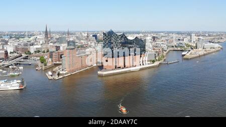 Panorama Luftbild: Die Skyline von Hamburg U.a. mit der Elbphilharmonie, Hambourg (nur fuer redaktionelle Verwendung. Keine Werbung. Banque de références : Banque D'Images