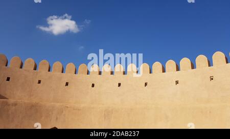 Fort Rustaq. Copier l'espace. Rustaq, Muscat, Oman Banque D'Images