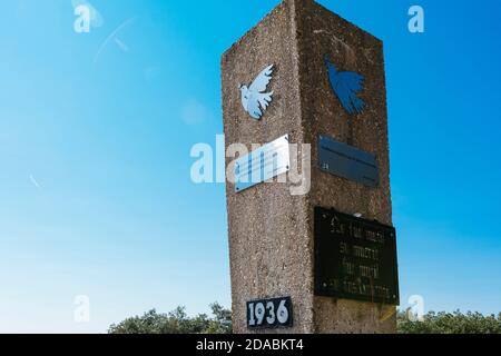 Alto de la Pedraja, où il y a une tombe de masse qui a été trouvée en 2011 avec un grand nombre d'os reste abattu dans la guerre civile espagnole. Villafranca Banque D'Images