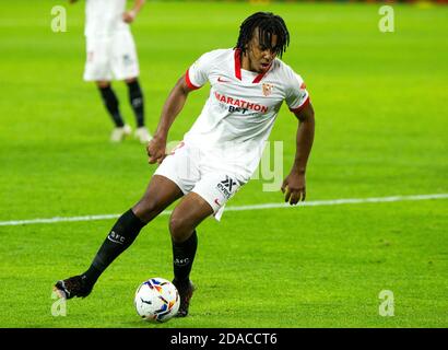 Jules Kounde de de Séville lors du championnat d'Espagne la Liga football match entre Sevilla FC et CA Osasuna le 7 novembre 2020 à Ramon Sanche P Banque D'Images