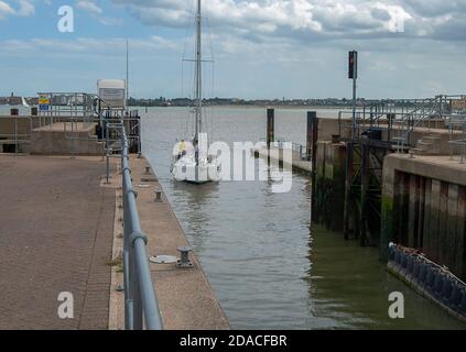 L'écluse de Shotley Marina à Suffolk, Royaume-Uni Banque D'Images