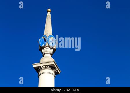 Gros plan sur le pilier du cadran solaire à Seven Dials, Covent Garden, Londres, Royaume-Uni Banque D'Images