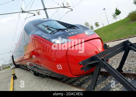 Milan, Italie-10/03/2017- inauguration du nouveau train à grande vitesse de NTV, l'Alstom ETR 675 Italo Evo Banque D'Images