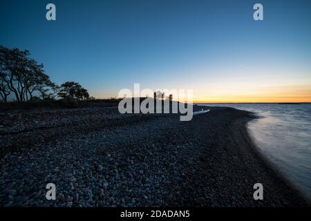 Crépuscule sur l'île d'Örskär, Espoo, Finlande Banque D'Images