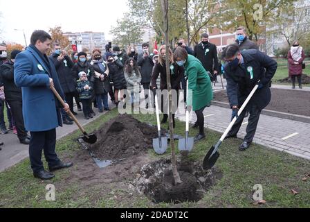 Non exclusif: KIEV, UKRAINE - 11 NOVEMBRE 2020 - Ambassadeur extraordinaire et plénipotentiaire de la République de Turquie en Ukraine Yagmur Ahmet Guld Banque D'Images