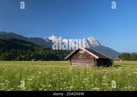 Géographie / Voyage, Allemagne, Bavière, Garmisch- Partenkirchen, vue de la vallée de Loisach aux wetters, Additional-Rights-Clearance-Info-not-available Banque D'Images