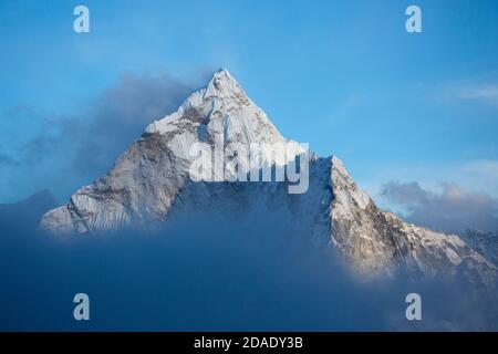 Géographie / Voyage, Népal, Solo Khumbu, Ama Dablam, Additional-Rights-Clearance-Info-non-disponible Banque D'Images