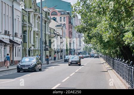 Moscou Russie 06 10 2019 : la route du boulevard Tverskoy. La route avec des voitures sur le boulevard périphérique à Moscou. Banque D'Images