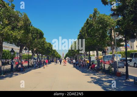 L'avenue Habib Bourguiba est la rue principale de Tunis. Avenue des champs Elysées en Tunisie - Tunis, Tunisie - 06 18 2019 Banque D'Images