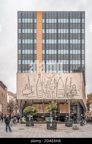 Barcelone, Espagne - 25 février 2020 : façade d'un collègue d'architecture de catalogne Banque D'Images