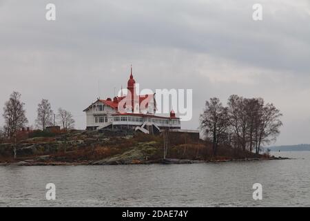 Villa de style SaaristoArt nouveau. Il est situé sur l'île de Klippan, en face de South Harbor. Banque D'Images