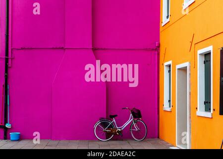 Maisons colorées, île de Burano, Venise, Italie. Banque D'Images