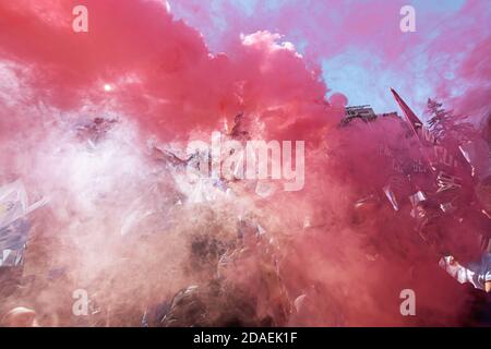 KIEV, UKRAINE - 16 juillet 2020: Manifestations de masse près de la Verkhovna Rada d'Ukraine en faveur de la langue ukrainienne. Banque D'Images