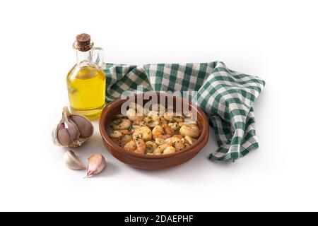 Crevettes à l'ail et ingrédients isolés sur fond blanc Banque D'Images