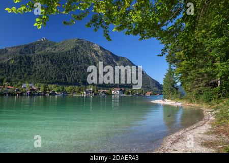 Géographie / Voyage, Allemagne, Bavière, Walchensee (lac Walchen), vue de la péninsule de Zwergern à travers, droits-supplémentaires-habilitation-Info-non-disponible Banque D'Images