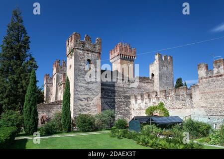 Géographie / Voyage, Italie, Vénétie, Lazise, Lac de Garde, château à Lazise, Lac de Garde, Venetia, droits-supplémentaires-dégagement-Info-non-disponible Banque D'Images