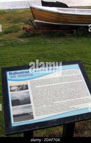Ballantrae, South Ayrshire, Écosse, Royaume-Uni. Images le long du chemin côtier à Ballantrae une communauté à Carrick, South Ayrshire, Écosse. Le nom vient probablement de la gaélique écossaise Baile na Tràgha, qui signifie « la ville au bord de la plage ». Banque D'Images