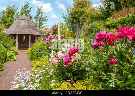 Master's Garden à l'intérieur de l'hôpital Lord Leycester à Warwick, Warwickshire, Angleterre Banque D'Images