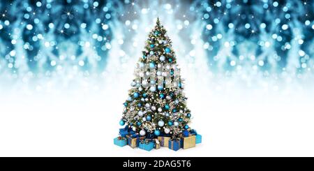 arbre de noël décoré plein de boules bleues et argentées, décorations et de nombreux paquets emballés cadeau isolés sur fond blanc et lumières floues Banque D'Images