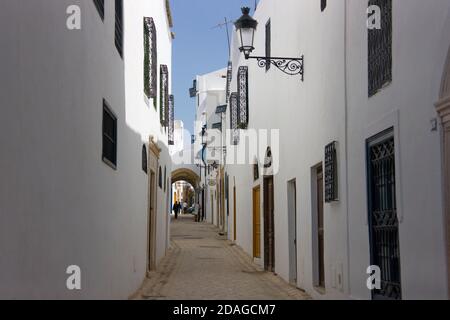 Maisons traditionnelles de la vieille médina, site classé au patrimoine mondial de l'UNESCO, Tunis, Tunisie Banque D'Images