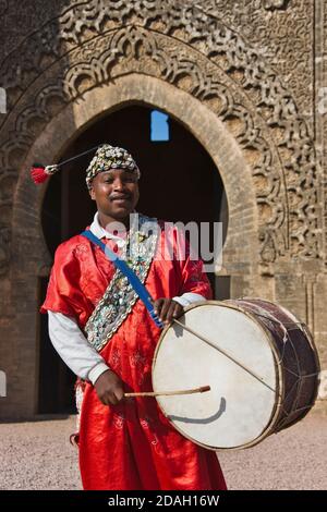 Batteur berbère à Chella, une ancienne colonie romaine, Rabat, Maroc Banque D'Images