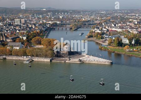 Géographie / Voyage, Allemagne, Rhénanie-Palatinat, Koblenz, vue de la forteresse Ehrenbreitstein à, droits-supplémentaires-dégagement-Info-non-disponible Banque D'Images