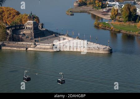 Géographie / Voyage, Allemagne, Rhénanie-Palatinat, Koblenz, vue de la forteresse Ehrenbreitstein à, droits-supplémentaires-dégagement-Info-non-disponible Banque D'Images