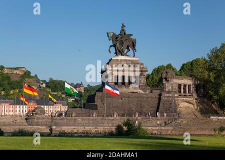 Géographie / Voyage, Allemagne, Rhénanie-Palatinat, Koblenz, Kaiser William Monument sur le maïs allemand, Additional-Rights-Clearance-Info-non-disponible Banque D'Images