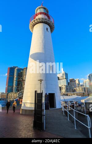 Le phare historique Cape Bowling Green, construit en 1874, est exposé au Musée maritime national australien de Sydney, en Australie Banque D'Images