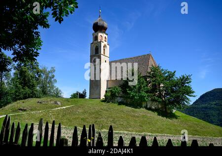 Italie, Tyrol du Sud, église Saint-Constantin Banque D'Images