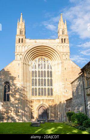 Abbaye de Tewkesbury tewkesbury ou l'église de l'abbaye de St Mary la façade ouest de la Vierge, Tewkesbury, Gloucestershire, Angleterre, GB, Royaume-Uni, Europe Banque D'Images