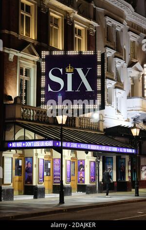 An streetview of the Lyric Theatre on Shatesbury Avenue est actuellement fermé pendant le confinement de l'Angleterre et devrait rouvrir en décembre avec musical SIX. Banque D'Images