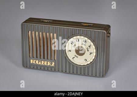 Sonido: radio, radio portátil Sony radio transistor, 1975 Fotografía de  stock - Alamy
