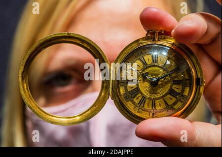 Londres, Royaume-Uni. 13 novembre 2020. Thomas Tompion, une belle clé or paire de vent boîtier montre de poche, London Hallmark pour 1700, est £8,000 - 10,000 - Aperçu des montres et bracelets de Bonhams Vente comprenant plus de 150 montres historiques et modernes, menées par un trio de montres de poche historiques. La vente aura lieu à 13 h le 17 novembre à Knightsbridge. Crédit : Guy Bell/Alay Live News Banque D'Images