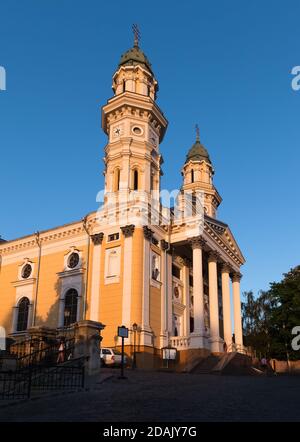 Cathédrale catholique grecque de l'Exaltation de la Sainte Croix à Uzhhorod, Transcarpathia, Ukraine Banque D'Images