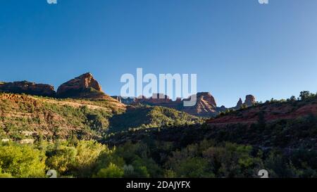 Vue sur Oak Creek à Sedona, Arizona Banque D'Images