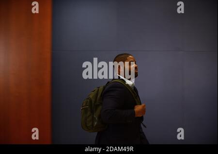 Washington, États-Unis d'Amérique. 13 novembre 2020. Byron Donalds (républicain de Floride), représentant des États-Unis, est en route pour l'orientation du Congrès sur Capitol Hill à Washington, DC, le 13 novembre 2020.Credit: Astrid Riecken/Pool via CNP | usage dans le monde crédit: dpa/Alay Live News Banque D'Images