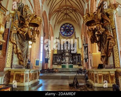 Intérieur de l'église Storkyrkan, également connue sous le nom d'église Saint-Nicolas ou cathédrale de Stockholm. C'est la deuxième plus ancienne église de Stockholm, en Suède Banque D'Images